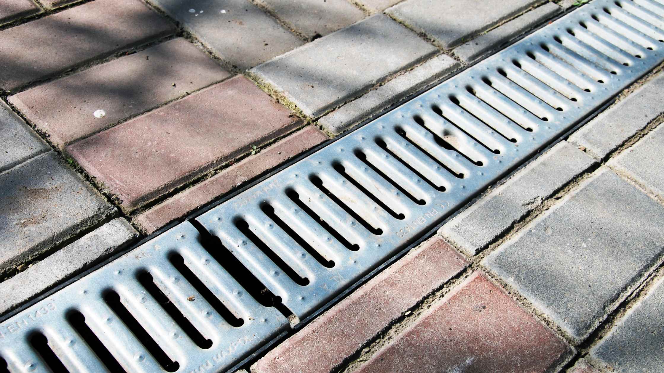 The Benefits of French Drains in the Atlanta Area - Venyscapes